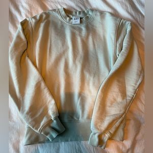 Aritzia TNA Perfect Fleece Crew